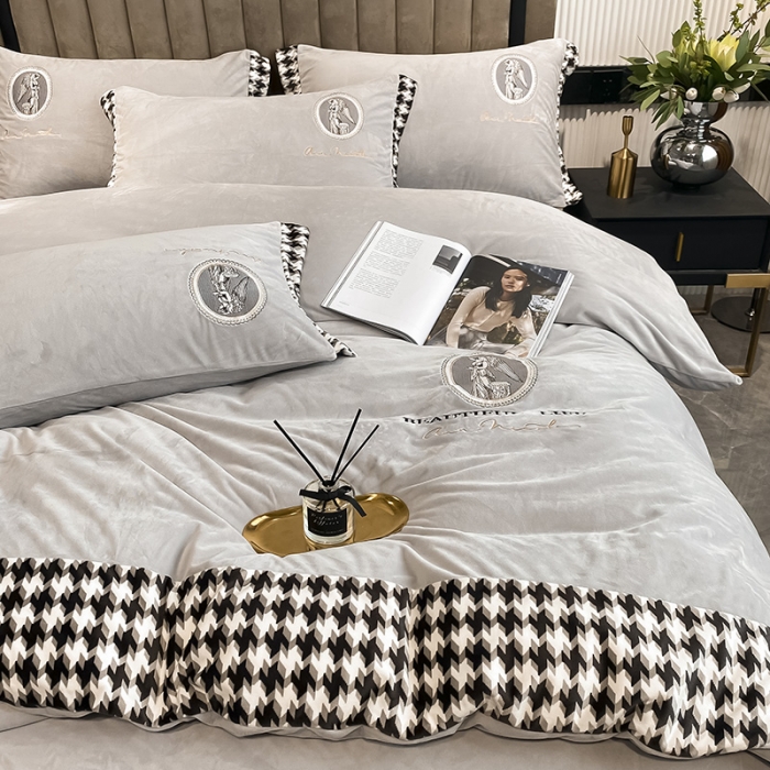 91家纺网 家纺一手货源 找家纺 澳梵 2021【爱神系列】婴儿绒轻奢风刺绣四件套 爱神-灰色