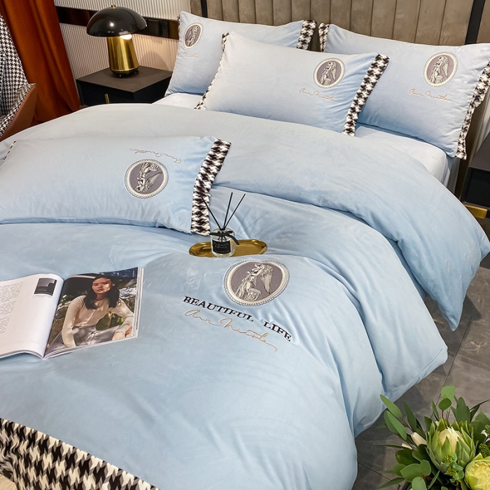 91家纺网 家纺一手货源 找家纺 澳梵 2021【爱神系列】婴儿绒轻奢风刺绣四件套 爱神-浅蓝