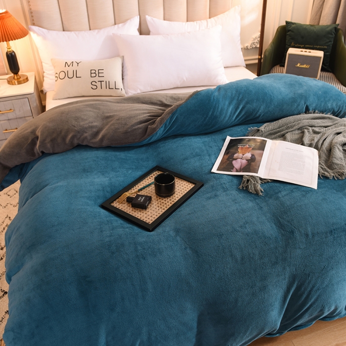 91家纺网 家纺一手货源 找家纺 甜之梦 2025牛奶绒纯色拼色单品四件套被套（可定制尺寸）宝石蓝＋深灰