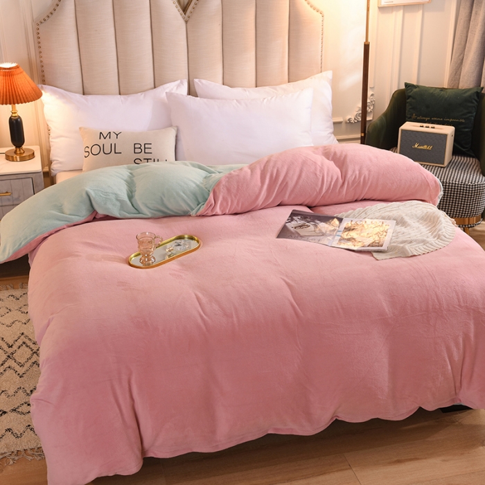 91家纺网 家纺一手货源 找家纺 甜之梦 2025牛奶绒纯色拼色单品四件套被套（可定制尺寸）嫩绿+淡粉