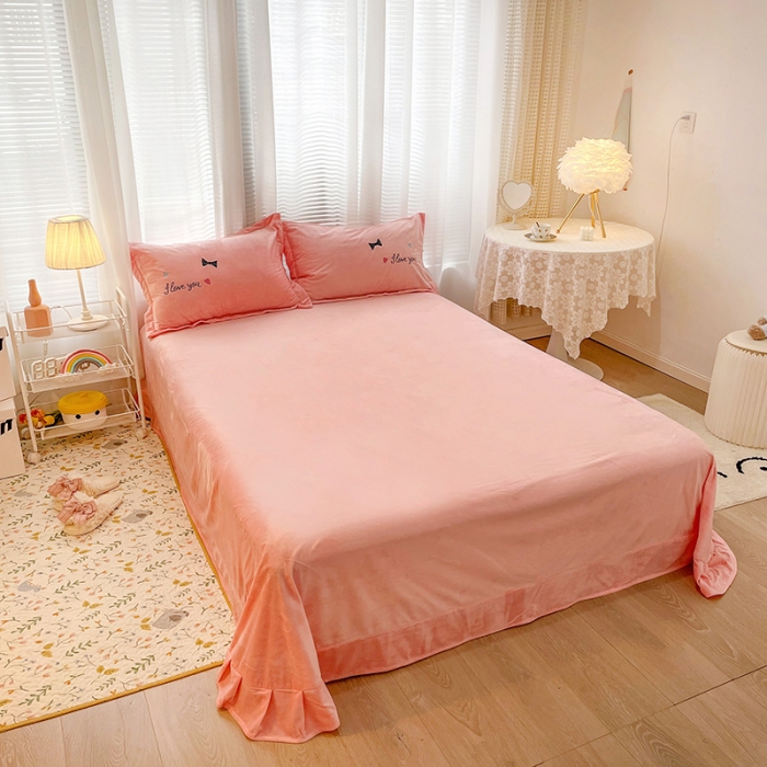 91家纺网 家纺一手货源 找家纺 (总）梵克保罗2024新款婴儿绒绣花学生三件套