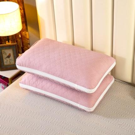 91家纺网 家纺一手货源 找家纺 （总）枕之坊 2021新款吸湿排汗羽丝枕48×74cm