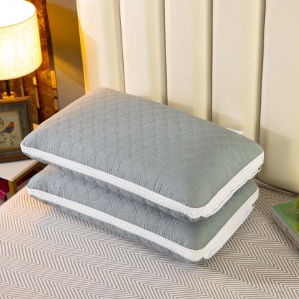 91家纺网 家纺一手货源 找家纺 （总）枕之坊 2021新款吸湿排汗羽丝枕48×74cm