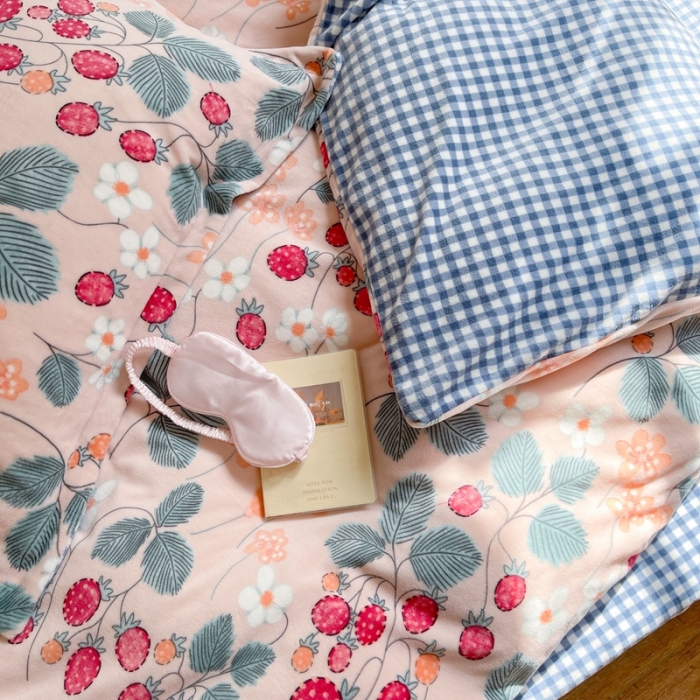 91家纺网 家纺一手货源 找家纺 柚子  2021新款牛奶绒印花四件套 花时