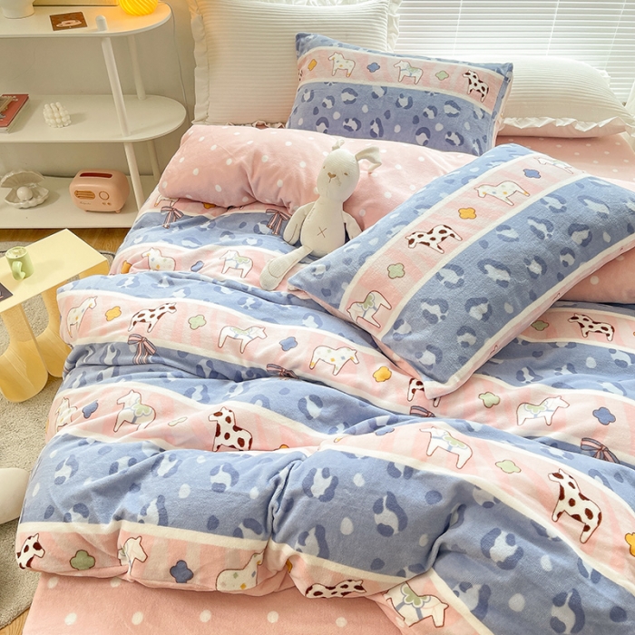 91家纺网 家纺一手货源 找家纺 金爱家 2021新款牛奶绒暖边四件套 多彩豹纹