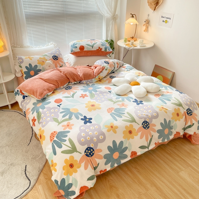 91家纺网 家纺一手货源 找家纺 金爱家 2021新款牛奶绒暖边四件套 花海