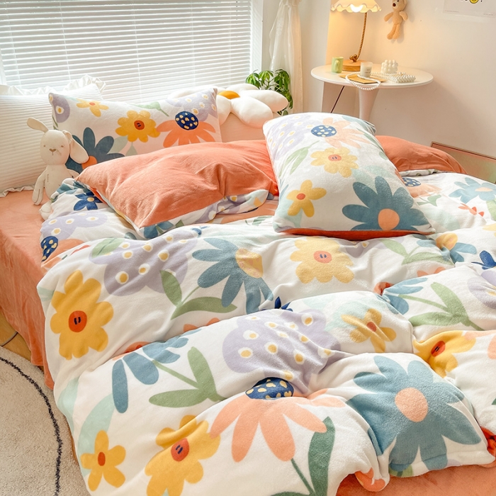 91家纺网 家纺一手货源 找家纺 金爱家 2021新款牛奶绒暖边四件套 花海