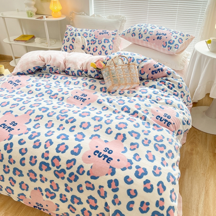 91家纺网 家纺一手货源 找家纺 金爱家 2021新款牛奶绒暖边四件套 可爱多