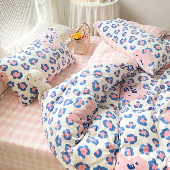 91家纺网 家纺一手货源 找家纺 金爱家 2021新款牛奶绒暖边四件套 可爱多