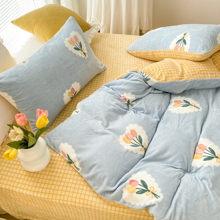 91家纺网 家纺一手货源 找家纺 金爱家 2021新款牛奶绒暖边四件套 心朵