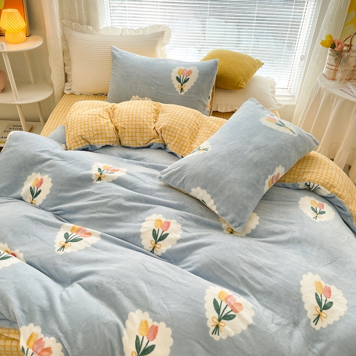 91家纺网 家纺一手货源 找家纺 金爱家 2021新款牛奶绒暖边四件套 心朵