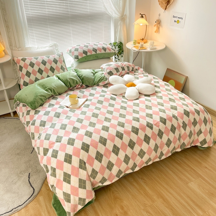 91家纺网 家纺一手货源 找家纺 金爱家 2021新款牛奶绒暖边四件套 心格