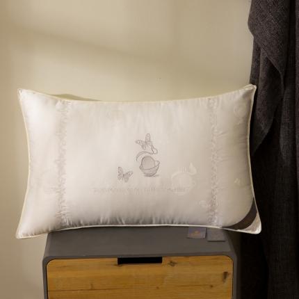 91家纺网 家纺一手货源 找家纺 (总) 枕之坊 2021新款蚕蛹蛋白美肤枕48×74cm