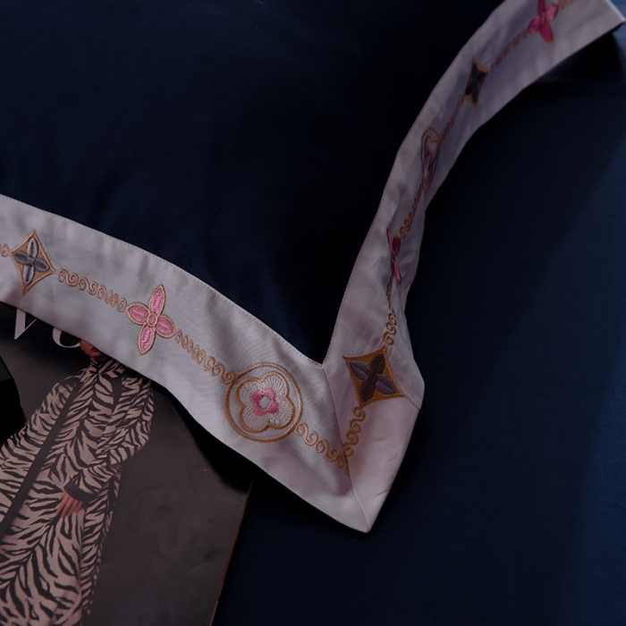 91家纺网 家纺一手货源 找家纺 甜之梦2025新款13374经典北欧风工艺款纯色枕套 藏青