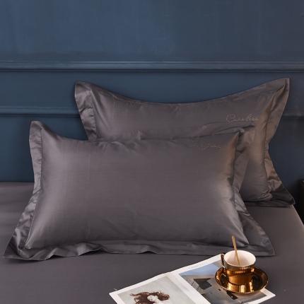 91家纺网 家纺一手货源 找家纺 甜之梦 新款13374经典工艺款纯色长绒棉枕套一对深灰色