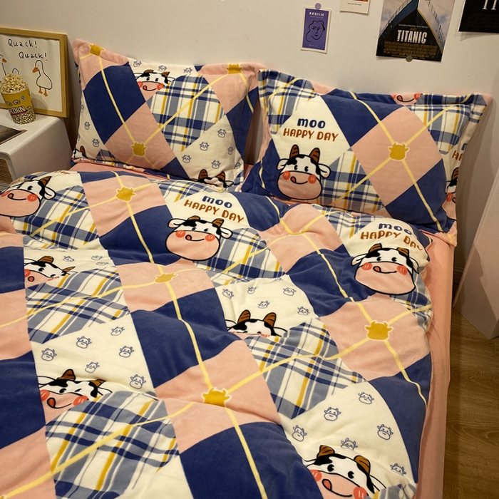 91家纺网 家纺一手货源 找家纺 珺柔家纺2021新款牛奶绒印花四件套 格子奶牛