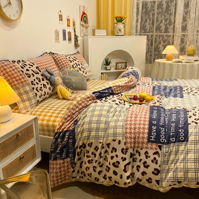 91家纺网 家纺一手货源 找家纺 珺柔家纺2021新款牛奶绒印花四件套 好时光