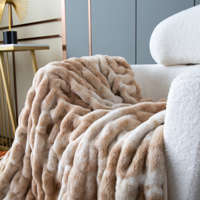 91家纺网 家纺一手货源 找家纺 （总）来菲毛毯 2025新款弹力加厚兔毛毛毯双层保暖绒毯出口外贸高端毯子