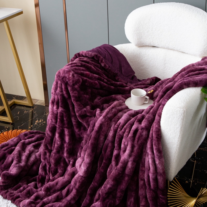 91家纺网 家纺一手货源 找家纺 来菲毛毯 25新款氨纶兔毛毛毯托斯塔纳加厚双层保暖奢华沙发毯紫红色
