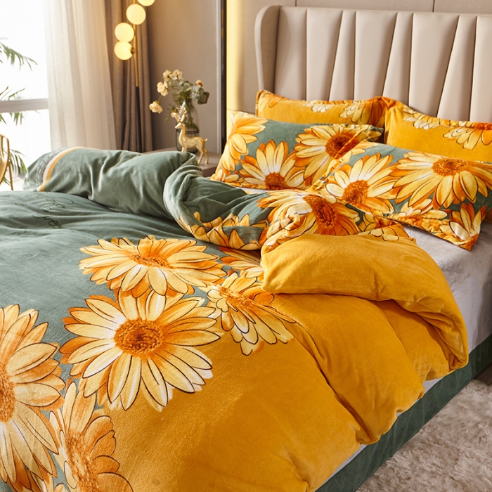 91家纺网 家纺一手货源 找家纺 纽缦 2021新款牛奶绒四件套法莱水晶宝宝绒 金色年华（大版）