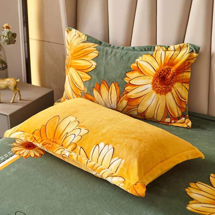 91家纺网 家纺一手货源 找家纺 纽缦 2021新款牛奶绒四件套法莱水晶宝宝绒 金色年华（大版）