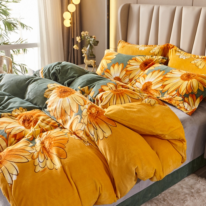 91家纺网 家纺一手货源 找家纺 纽缦 2021新款牛奶绒四件套法莱水晶宝宝绒 金色年华（大版）