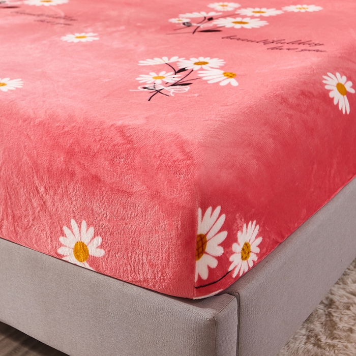 91家纺网 家纺一手货源 找家纺 纽缦 2021新款牛奶绒四件套法莱水晶宝宝绒 菊之语红