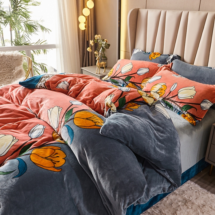 91家纺网 家纺一手货源 找家纺 纽缦 2021新款牛奶绒四件套法莱水晶宝宝绒 绝世花颜玉（大版）