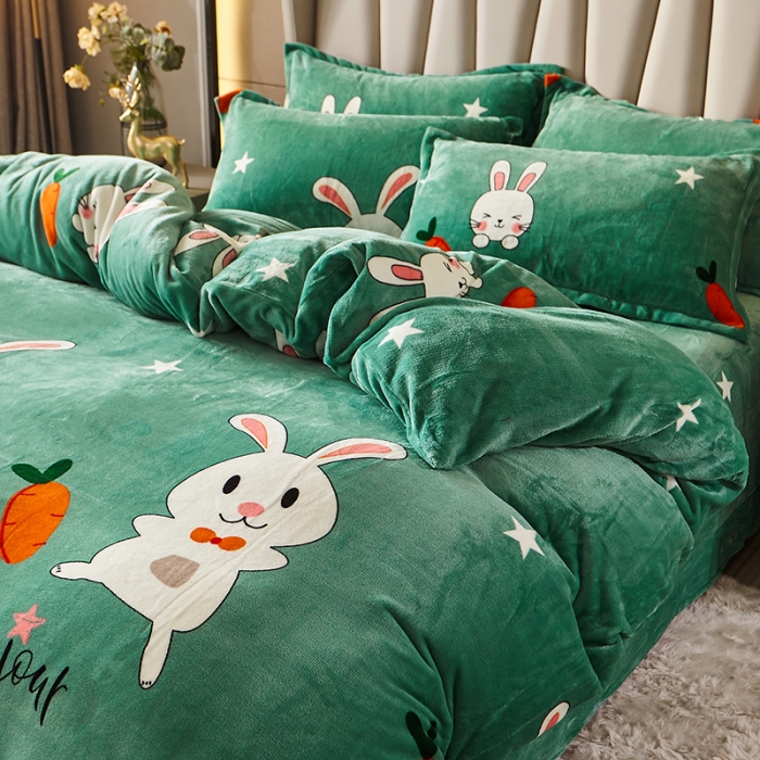 91家纺网 家纺一手货源 找家纺 纽缦 2021新款牛奶绒四件套法莱水晶宝宝绒 萝卜兔绿