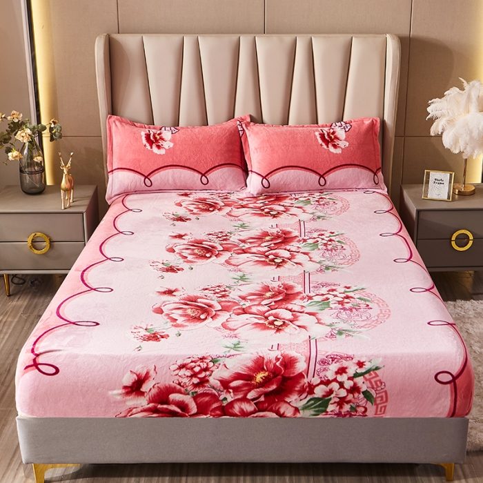 91家纺网 家纺一手货源 找家纺 纽缦 2021新款牛奶绒四件套法莱水晶宝宝绒 婉韵红（大版）