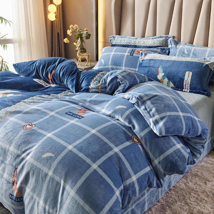 91家纺网 家纺一手货源 找家纺 纽缦 2021新款牛奶绒四件套法莱水晶宝宝绒 羽毛（大版）