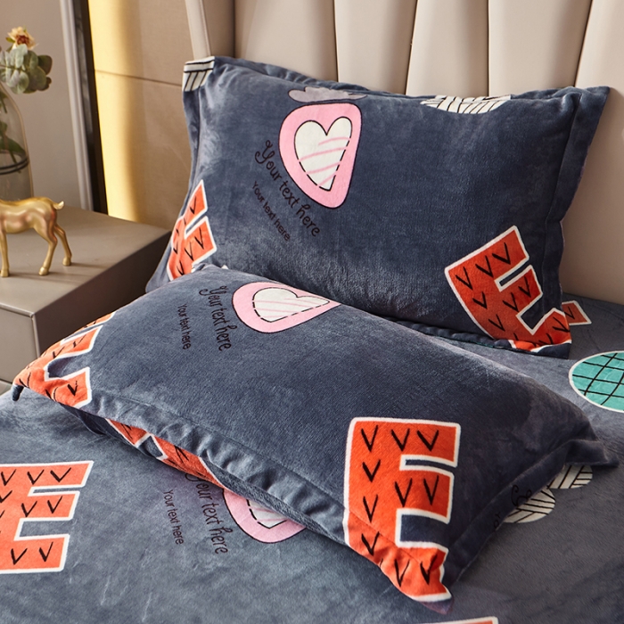 91家纺网 家纺一手货源 找家纺 纽缦 2021新款牛奶绒四件套法莱水晶宝宝绒 字母乐园