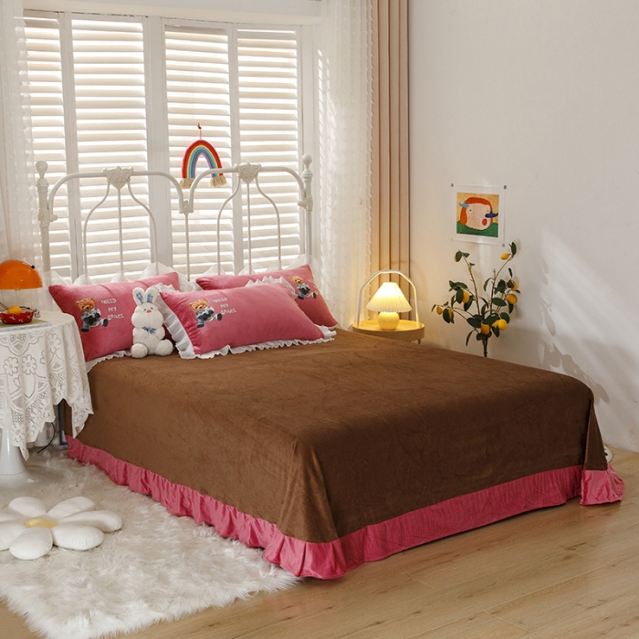 91家纺网 家纺一手货源 找家纺 纽缦 2021新款韩版水晶绒床单四件套法莱水晶牛奶 萌熊-豆沙咖