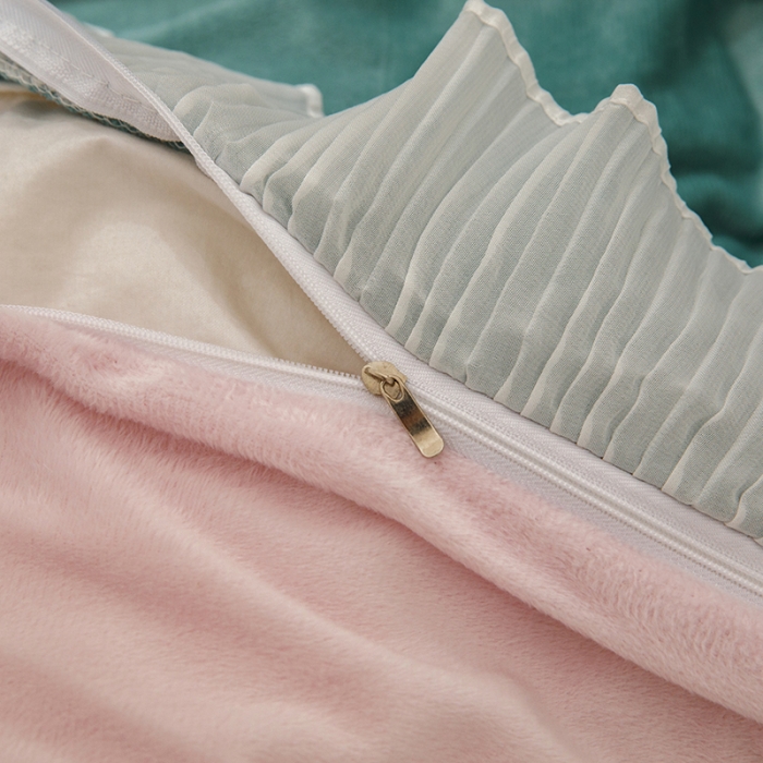 91家纺网 家纺一手货源 找家纺 纽缦 2021新款韩版水晶绒床单四件套法莱水晶牛奶 萌熊-浅绿粉