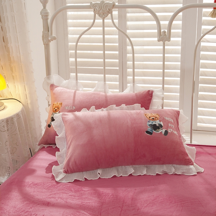 91家纺网 家纺一手货源 找家纺 纽缦 2021新款韩版水晶绒床单四件套法莱水晶牛奶 萌熊-深浅豆沙