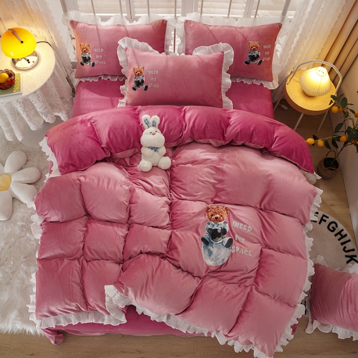 91家纺网 家纺一手货源 找家纺 纽缦 2021新款韩版水晶绒床单四件套法莱水晶牛奶 萌熊-深浅豆沙