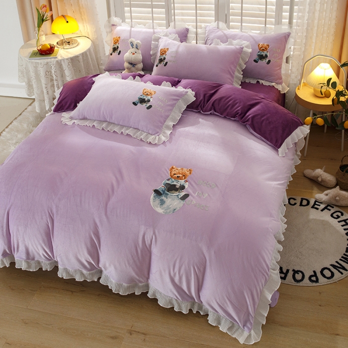 91家纺网 家纺一手货源 找家纺 纽缦 2021新款韩版水晶绒床单四件套法莱水晶牛奶 萌熊-深浅紫