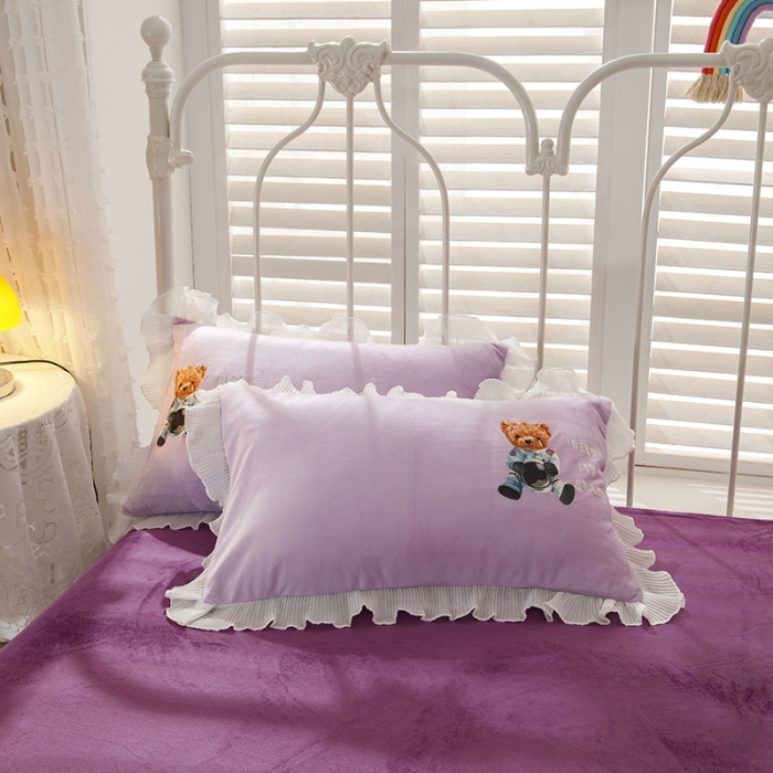 91家纺网 家纺一手货源 找家纺 纽缦 2021新款韩版水晶绒床单四件套法莱水晶牛奶 萌熊-深浅紫