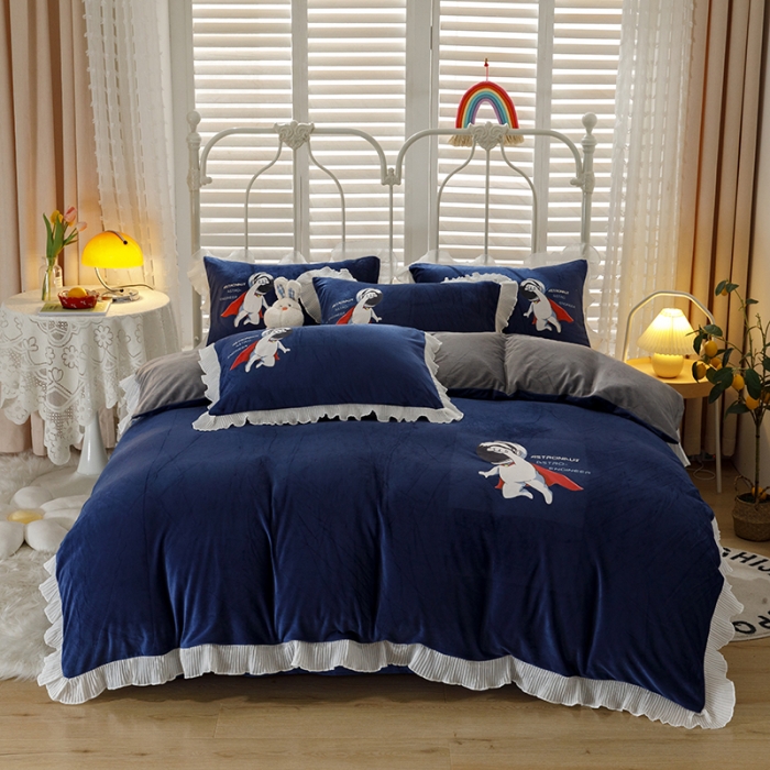 91家纺网 家纺一手货源 找家纺 纽缦 2021新款韩版水晶绒床单四件套法莱水晶牛奶 太空小超人-宝蓝灰