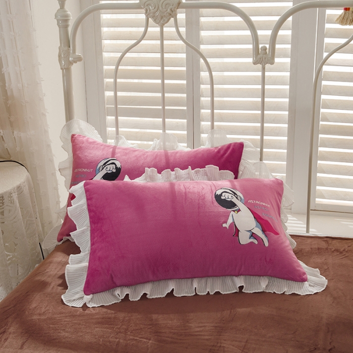 91家纺网 家纺一手货源 找家纺 纽缦 2021新款韩版水晶绒床单四件套法莱水晶牛奶 太空小超人-豆沙咖