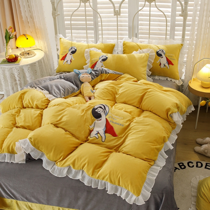 91家纺网 家纺一手货源 找家纺 纽缦 2021新款韩版水晶绒床单四件套法莱水晶牛奶 太空小超人-姜黄灰