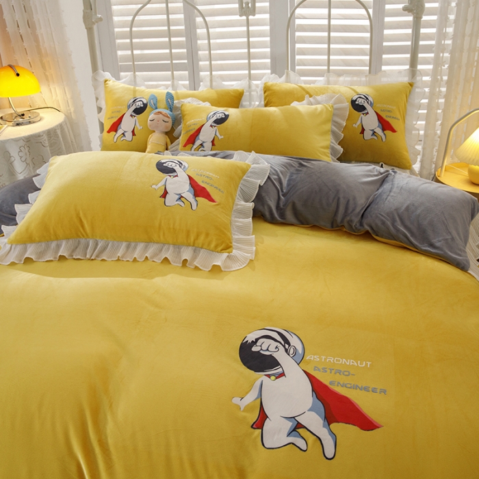 91家纺网 家纺一手货源 找家纺 纽缦 2021新款韩版水晶绒床单四件套法莱水晶牛奶 太空小超人-姜黄灰