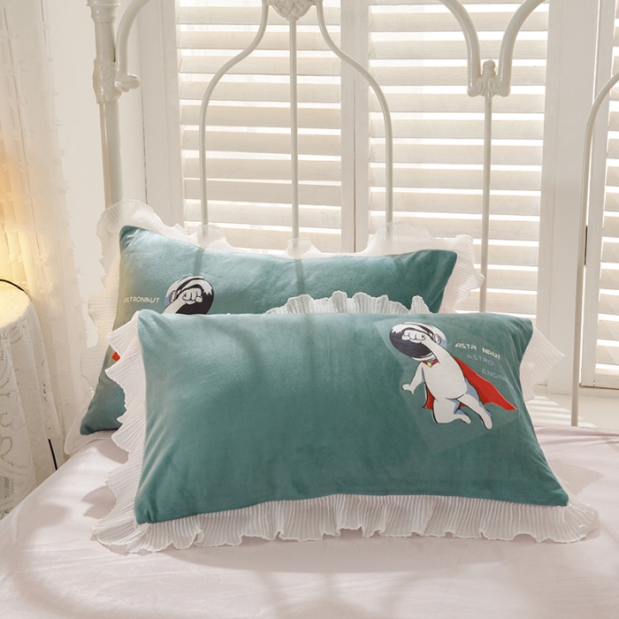 91家纺网 家纺一手货源 找家纺 纽缦 2021新款韩版水晶绒床单四件套法莱水晶牛奶 太空小超人-浅绿粉