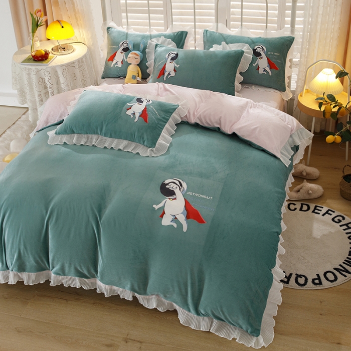 91家纺网 家纺一手货源 找家纺 纽缦 2021新款韩版水晶绒床单四件套法莱水晶牛奶 太空小超人-浅绿粉