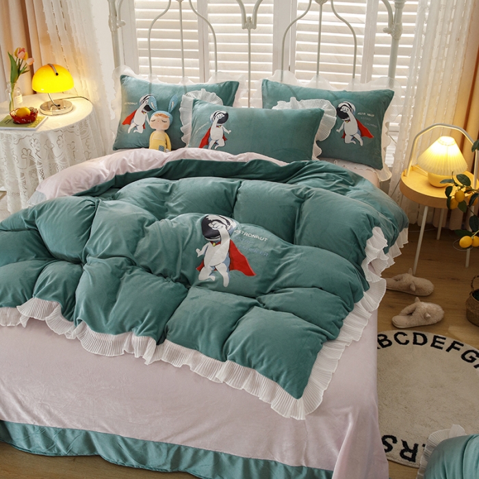 91家纺网 家纺一手货源 找家纺 纽缦 2021新款韩版水晶绒床单四件套法莱水晶牛奶 太空小超人-浅绿粉