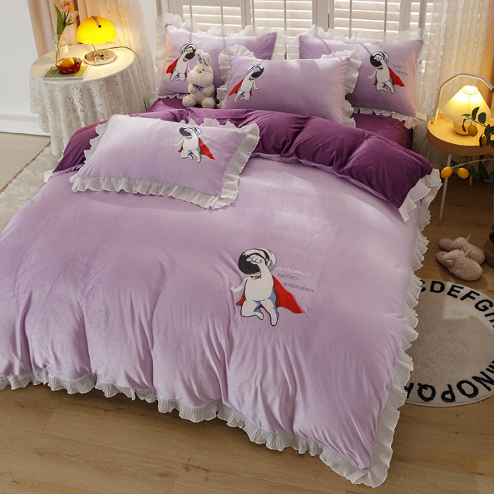 91家纺网 家纺一手货源 找家纺 纽缦 2021新款韩版水晶绒床单四件套法莱水晶牛奶 太空小超人-深浅紫