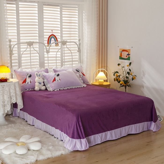 91家纺网 家纺一手货源 找家纺 纽缦 2021新款韩版水晶绒床单四件套法莱水晶牛奶 太空小超人-深浅紫