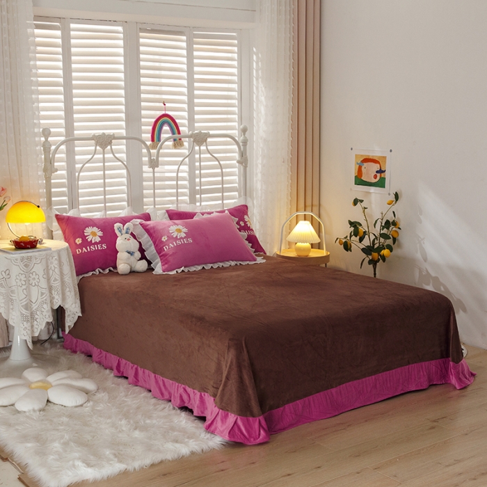 91家纺网 家纺一手货源 找家纺 纽缦 2021新款韩版水晶绒床单四件套法莱水晶牛奶 小雏菊-豆沙咖