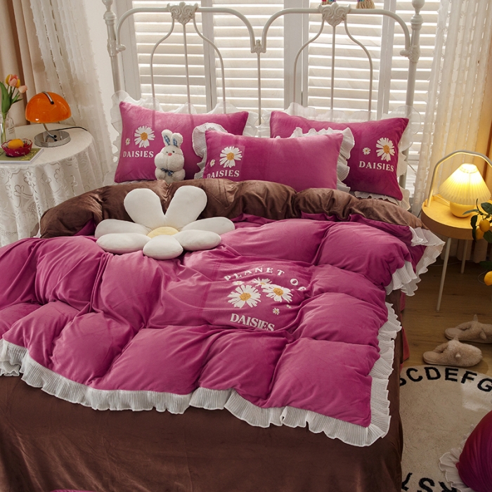 91家纺网 家纺一手货源 找家纺 纽缦 2021新款韩版水晶绒床单四件套法莱水晶牛奶 小雏菊-豆沙咖