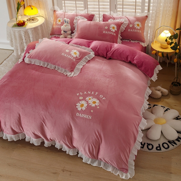 91家纺网 家纺一手货源 找家纺 纽缦 2021新款韩版水晶绒床单四件套法莱水晶牛奶 小雏菊-深浅豆沙